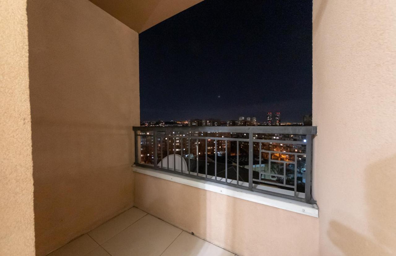Видові 1К-2К Апартаменти 11,15, 23 Поверхи Kiev Exterior foto